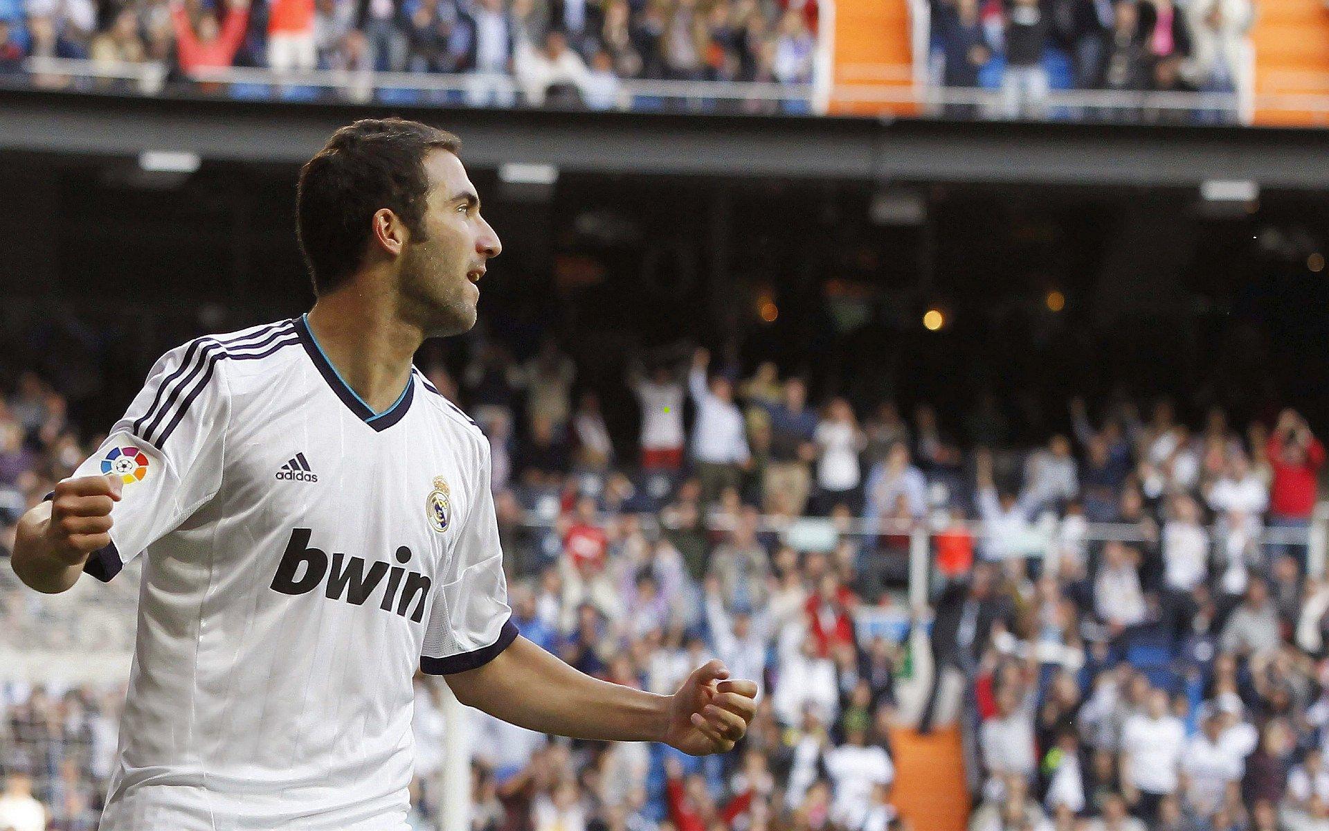 内马尔帽子戏法击落鹦鹉军团,红黑弗拉门戈提前加冕巴甲与巴西杯双冠王